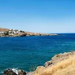 아파트 Gorgona Loutrá
