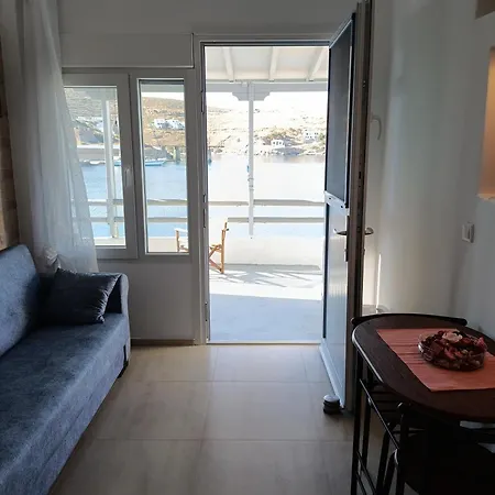 Gorgona Διαμέρισμα Λουτρά