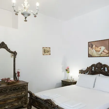 Gorgona Loutra (Kythnos)